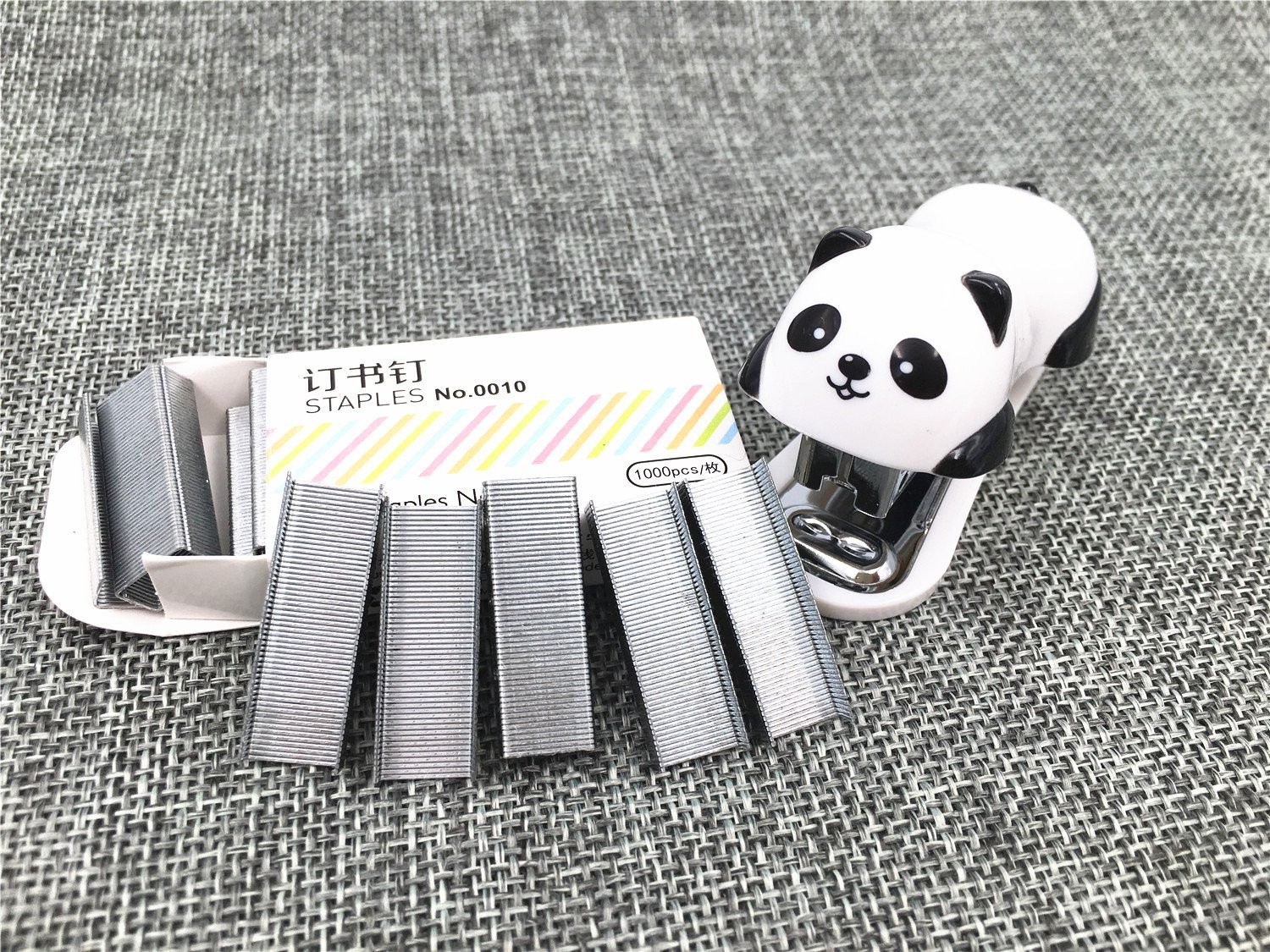 1 Pack Mini Panda Desktop Stapler for 10 Sheets Capacity with 1000 Pcs No.10 ...