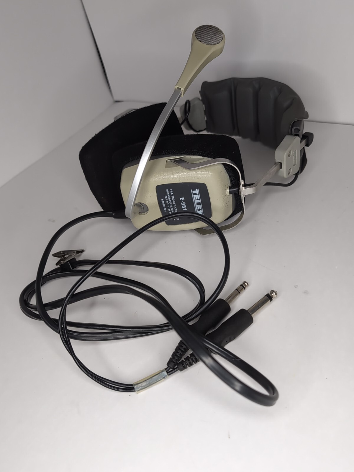 Vintage Telex Aviation Headphones E-951 (63950-001) Two Plug