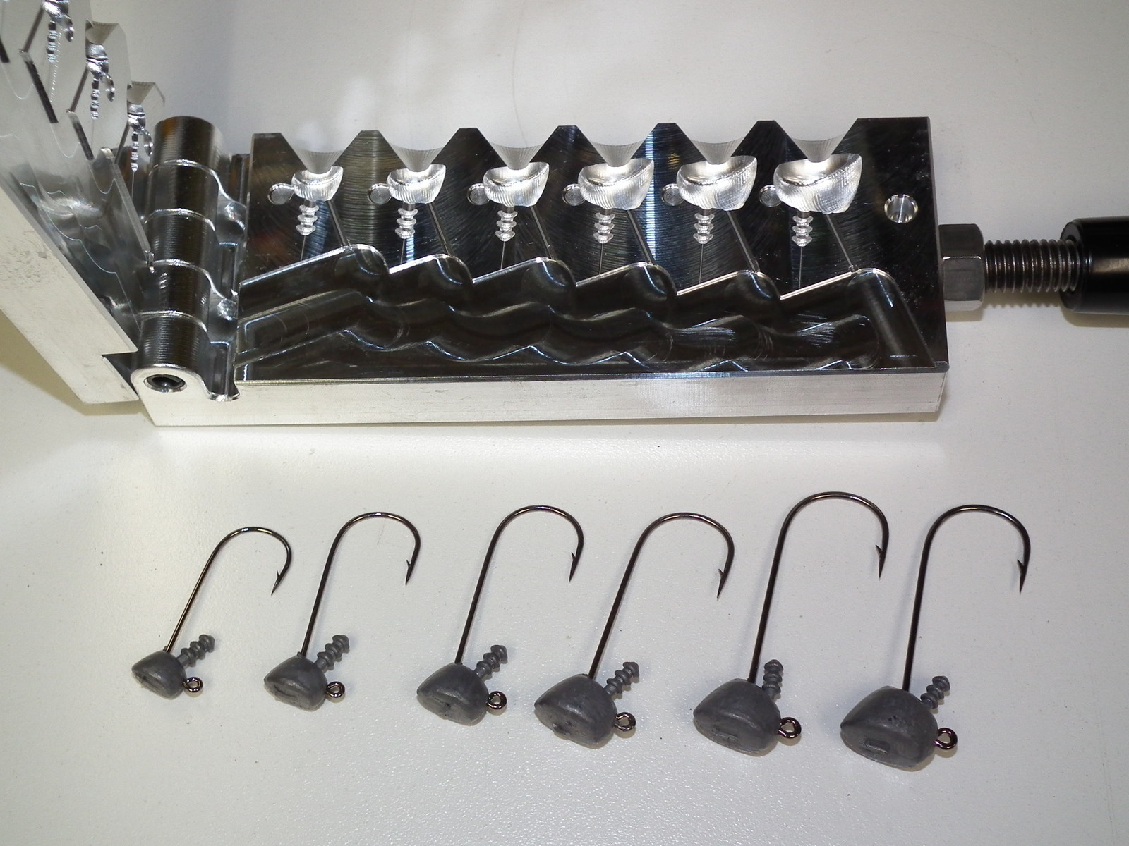 Freshwater Standup -2 jig mold 1/8-1/2 oz CNC Aluminum Shakey