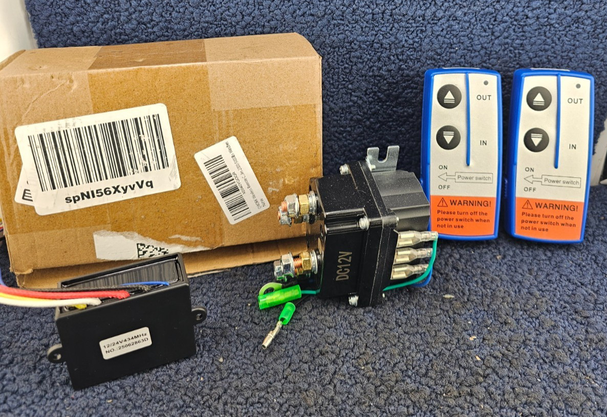 QWORK Wireless Remote Control Winch Assembly For 2000-5000lbs Winches