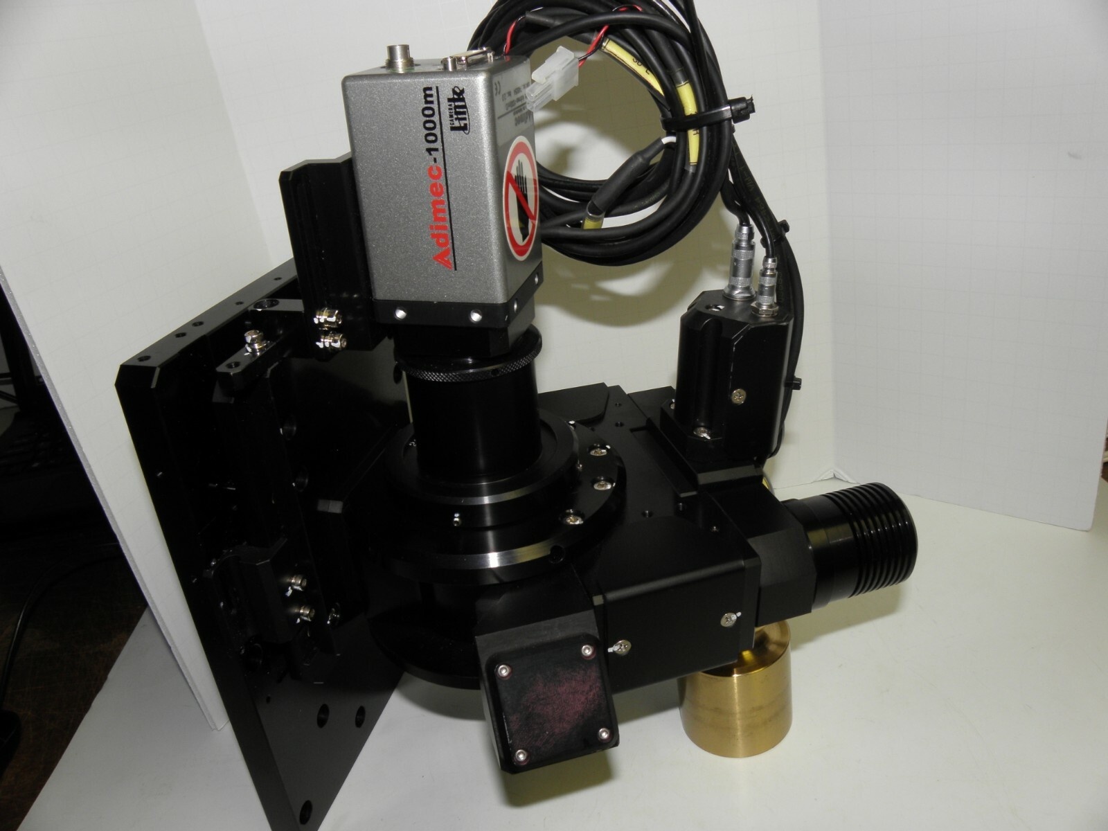 Machine Vision with Adimec-1000m and 145LED ring lamp and off axis illuminators