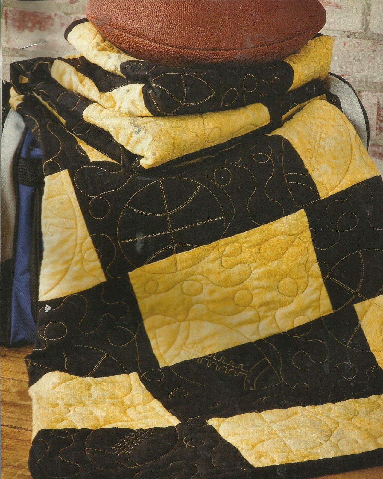 F0075 GO TEAM!  QUILT PATTERN/INSTRUCTIONS