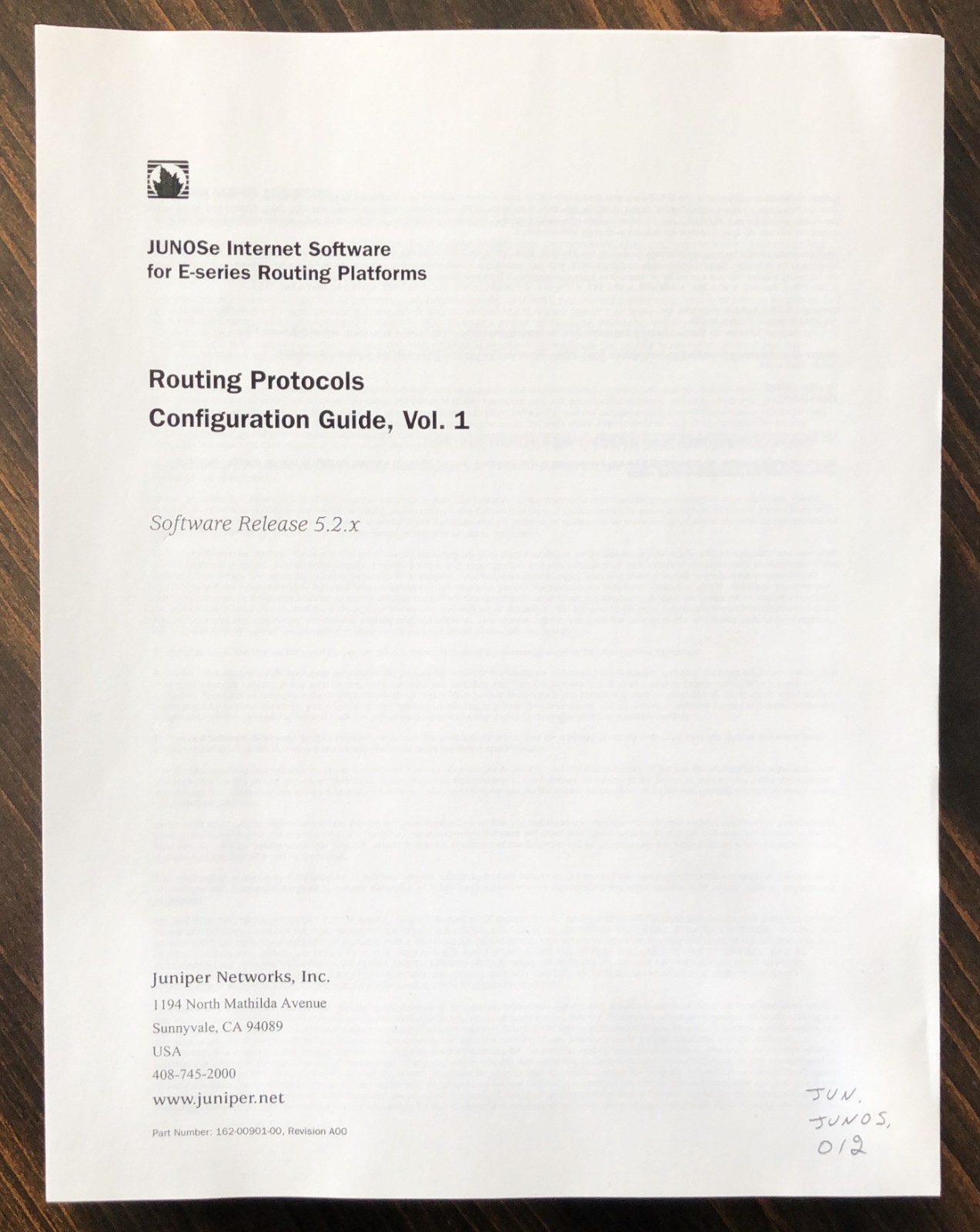 Juniper Networks - Routing Protocols Configuration Guide, Vol. 1 (2004)