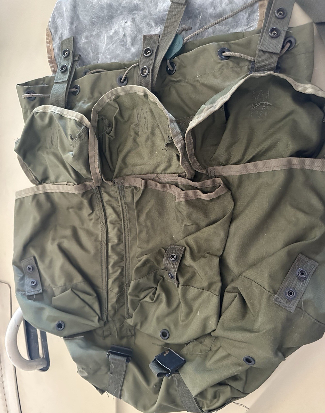 VTG 1977 Combat Field Pack Olive Drab Nylon Backpack Medium No Frame/ Straps