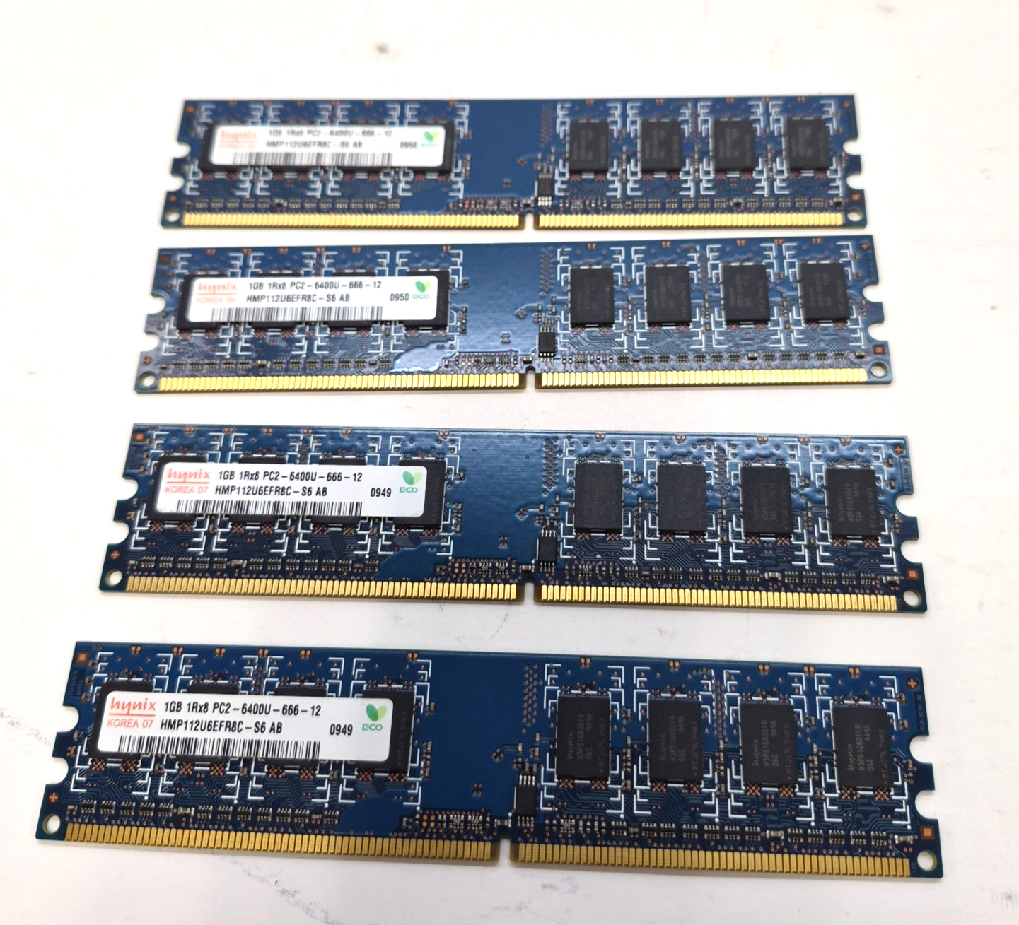 HYNIX MEMORY MODULE (LOT OF 4) HMP112U6EFR8C-S6  1GB 1RX8 PC2-6400U-666-12