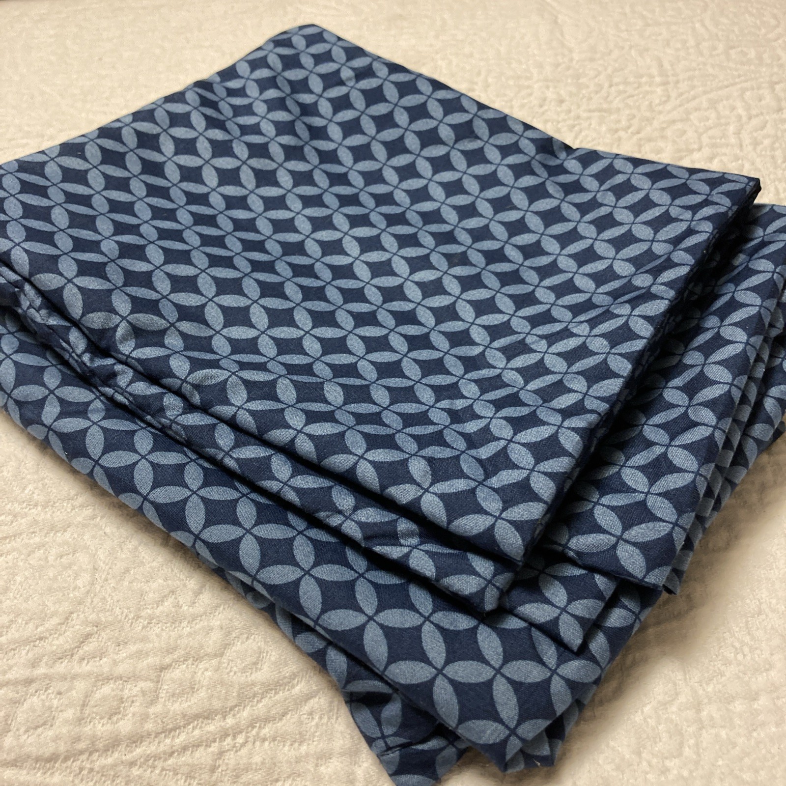 3 Mainstays Soft Microfiber Pillowcases Std/Qn 20 x 32" Navy Blue / Blue Pattern