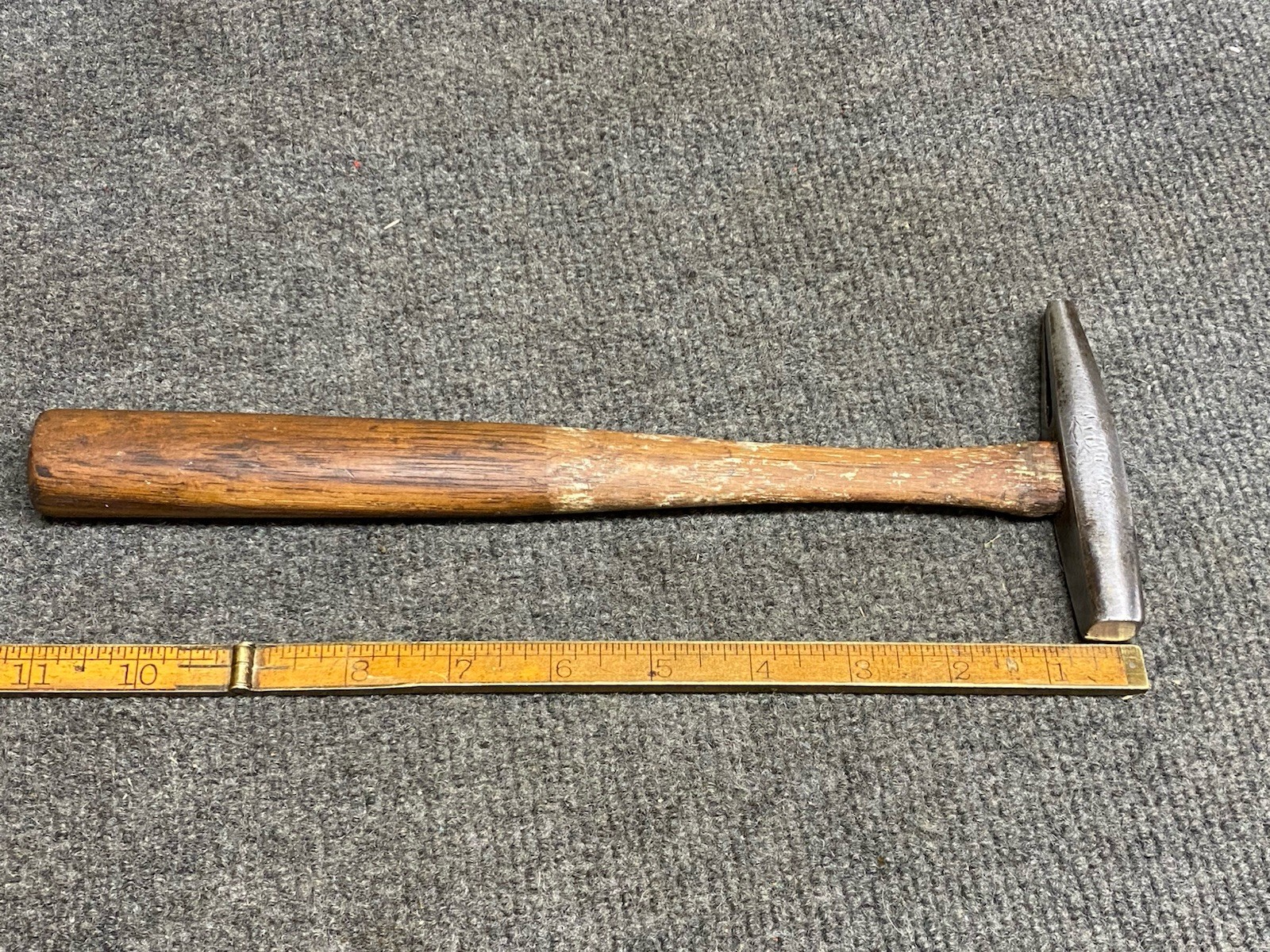 Vintage Vaughan And Bushnell Embossed Logo 8 Oz Tack Hammer With Marked Handle