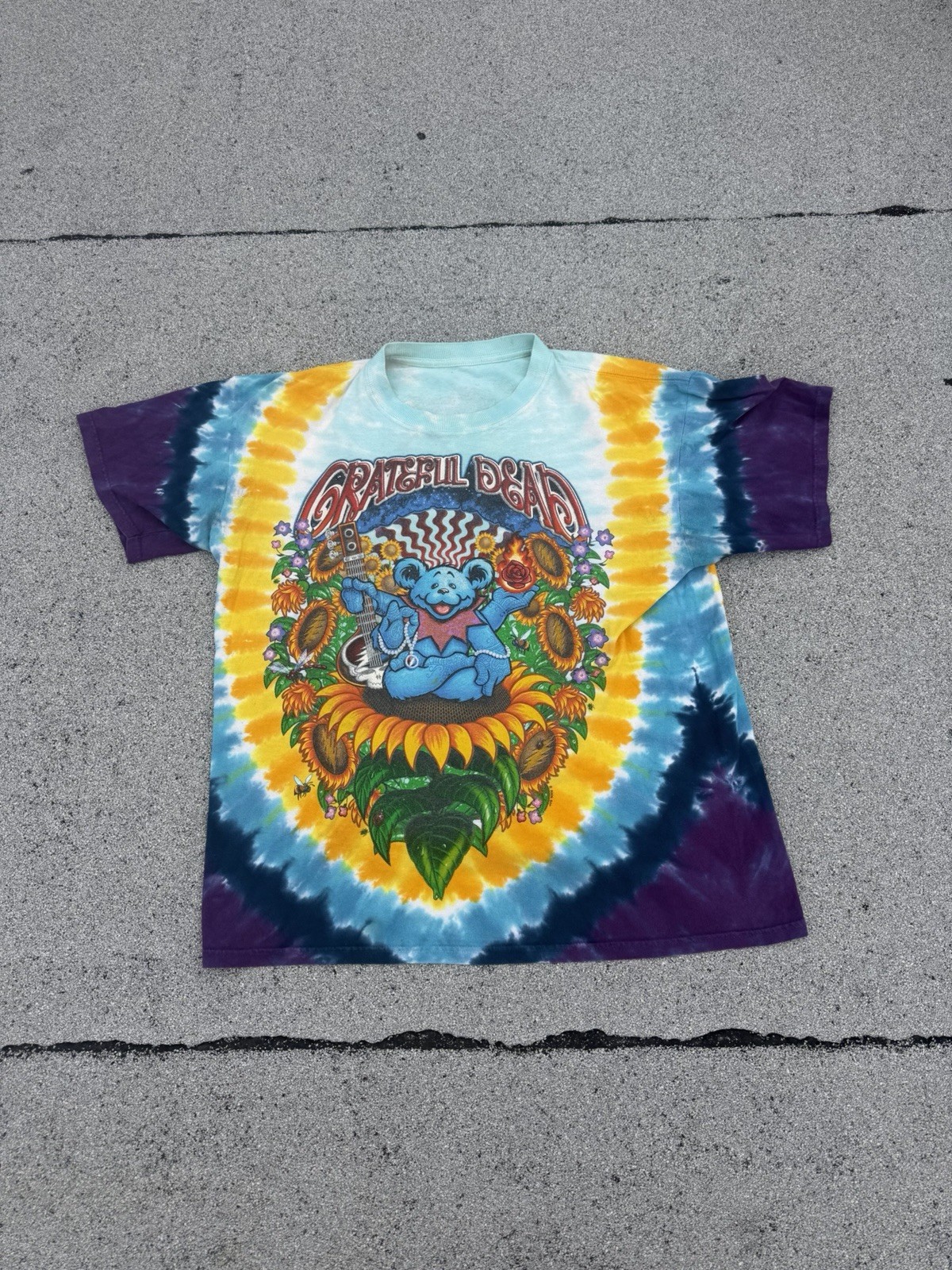 2006 grateful dead inspirations tie dye band T-shirt size large all over print