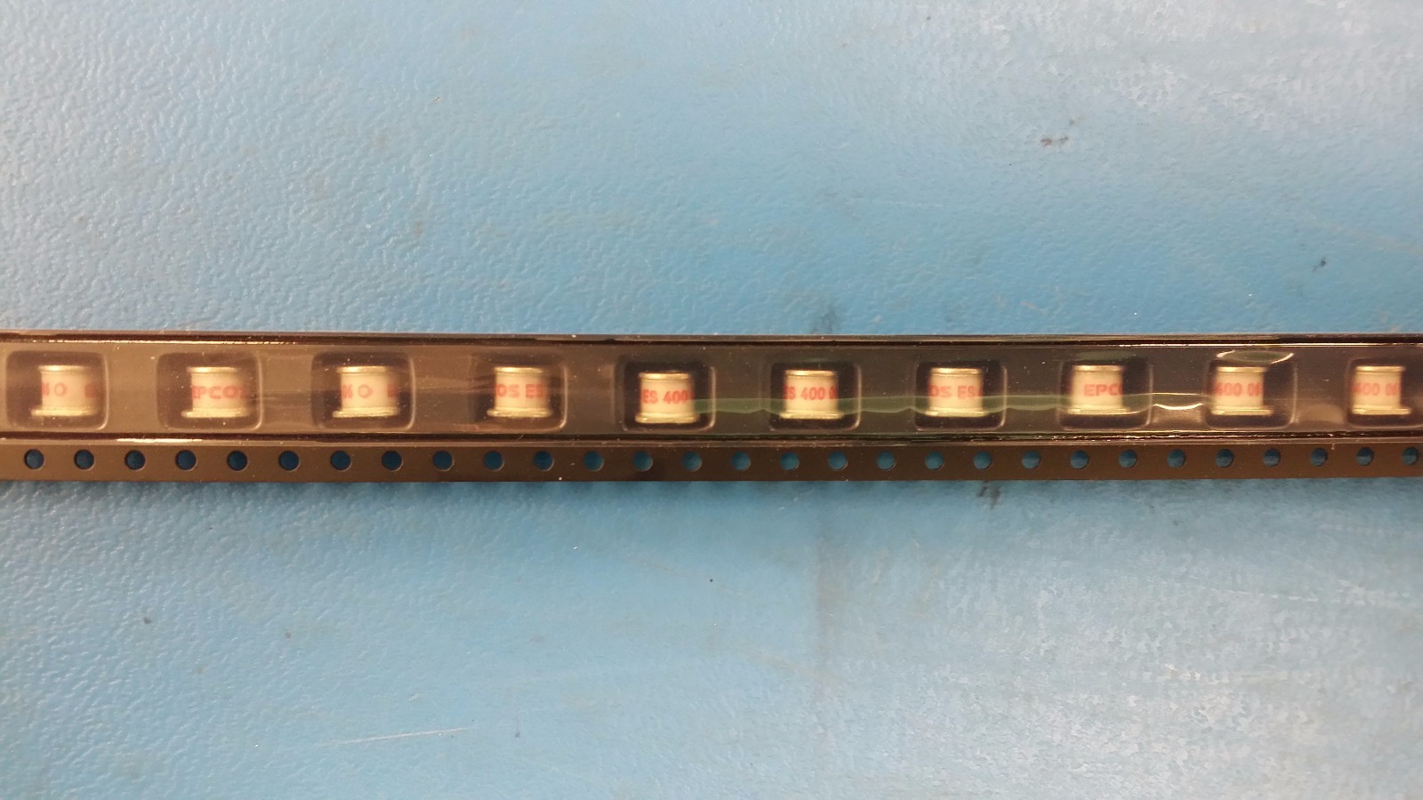 (10 PCS) B88069X6001T902 EPCOS ES400XSMDS Gas Discharge Tube 400V ROHS