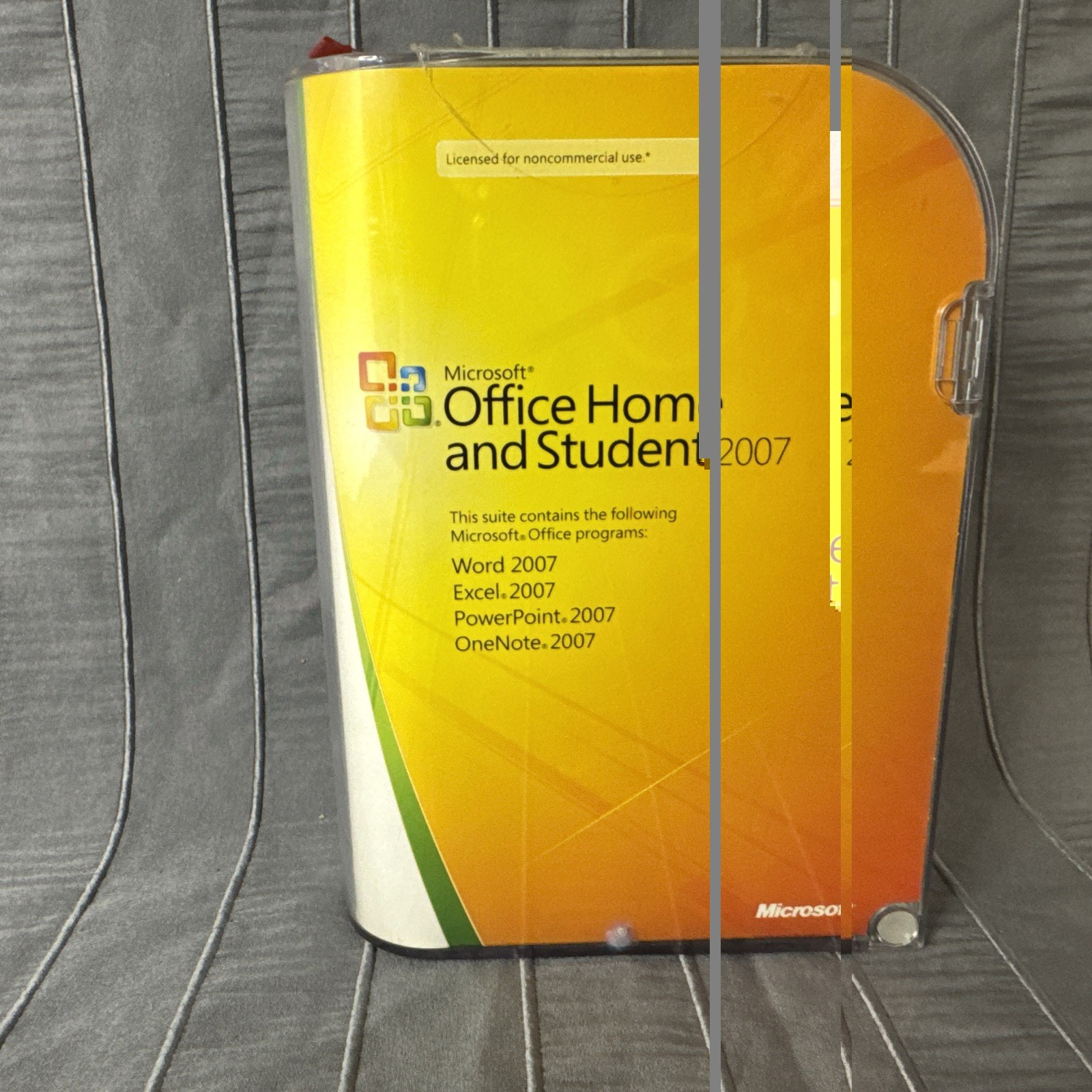 MICROSOFT OFFICE HOME AND STUDENT 2007 SOFTWARE W/ KEY