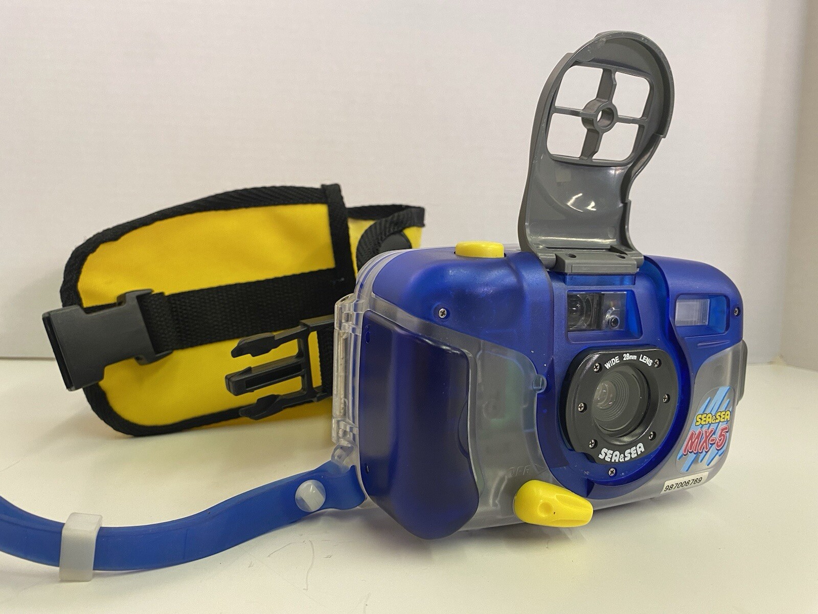 Sea & Sea MX-5 Underwater 35mm Film Camera Depth Rating of 120FT Scuba/Snorkel
