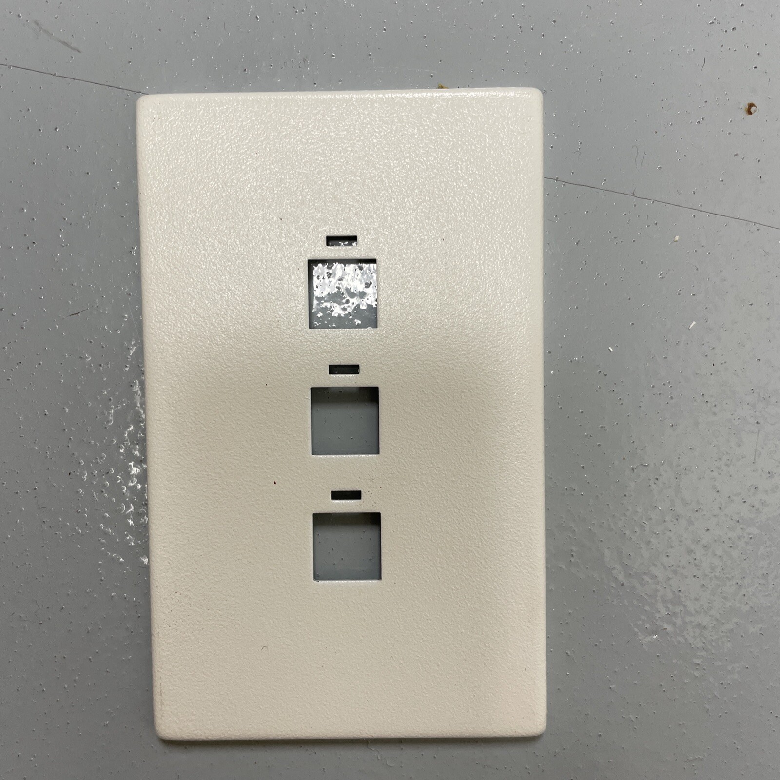 LiteTouch  Face Plate 3 Holes