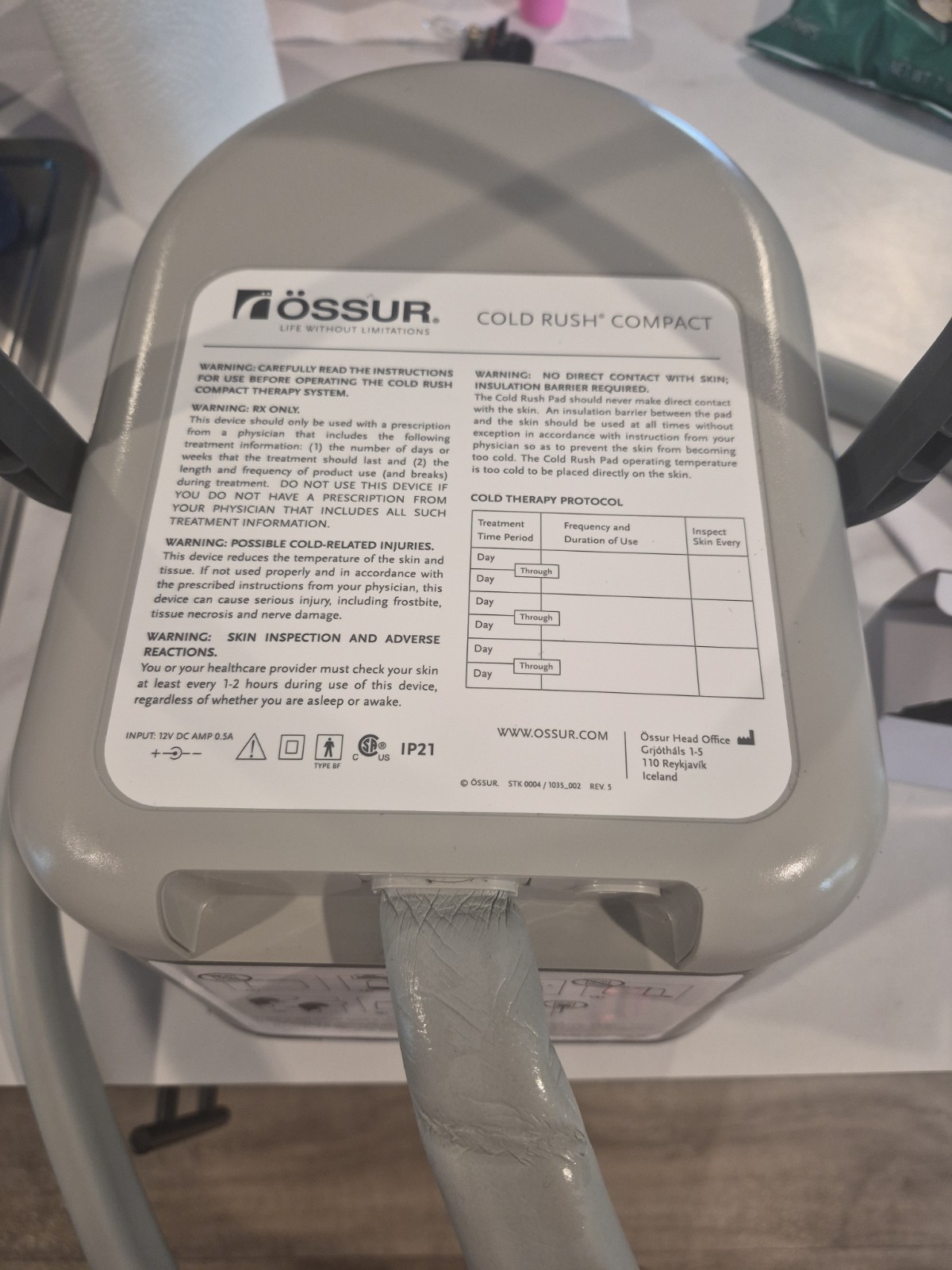 New Össur Cold Rush Compact Portable Cold Therapy Unit Gray/Black Plastic