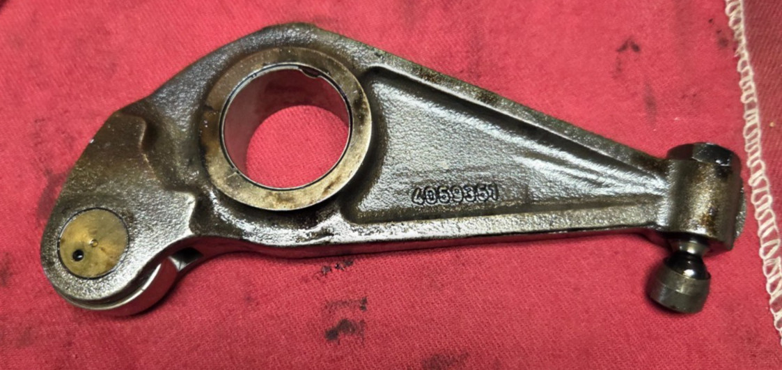 CUMMINS  ISX ENGINE FUEL Rocker Arm # 4059351