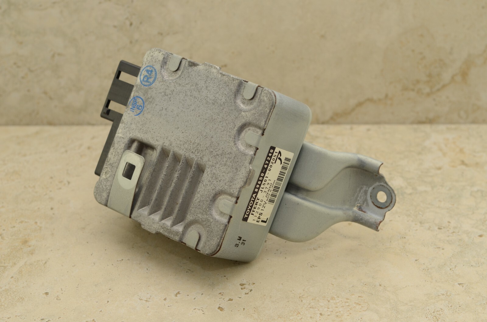 2010 2011 10 11 TOYOTA PRIUS POWER STEERING MODULE 89650-47240 OEM