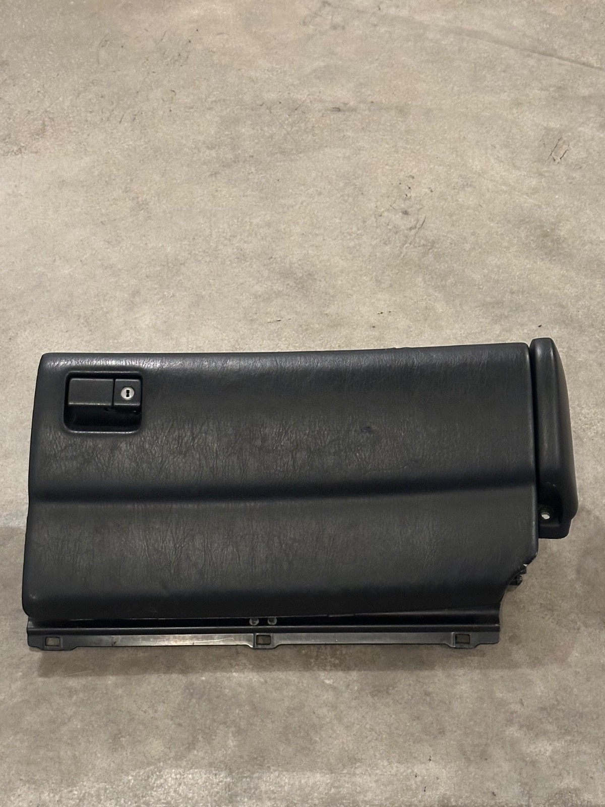 95-00 Lexus UCF20 LS400 Glove Box Glovebox Storage Compartment Trim Black OEM