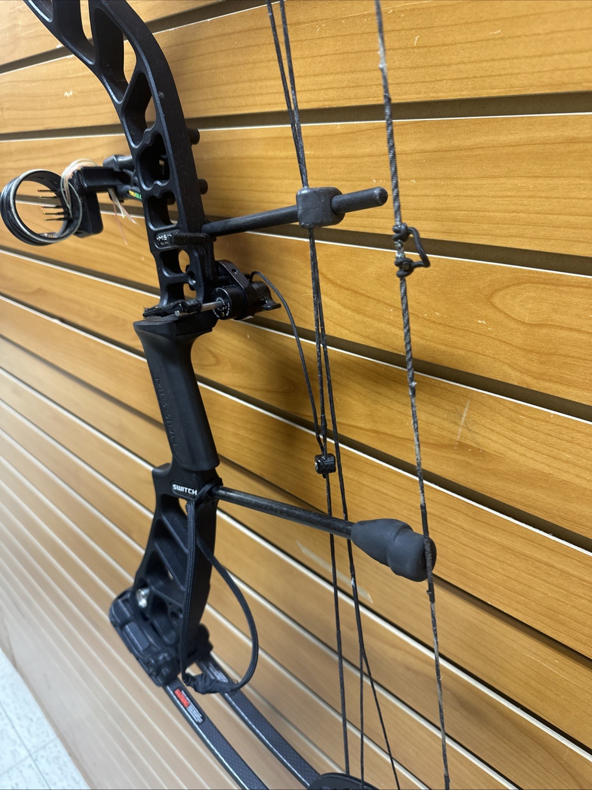 Mission Switch Compound Bow - RH