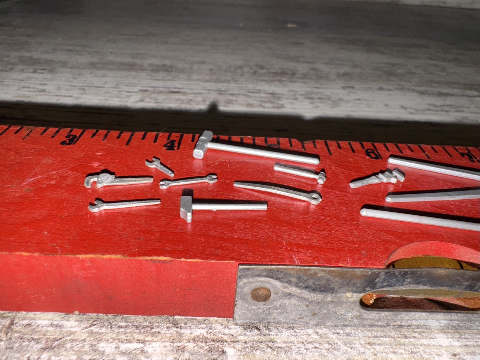 1/16 Scale Hand Tools Screw Jack Wrenches Oil Can Hammers