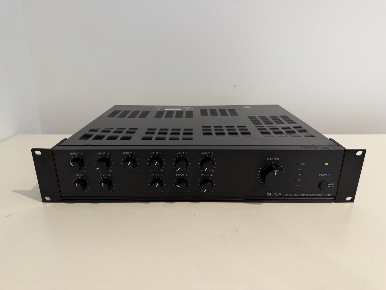 TOA A-712 700 Series 120W Mixer Amplifier Rack Mount Powers On Untested