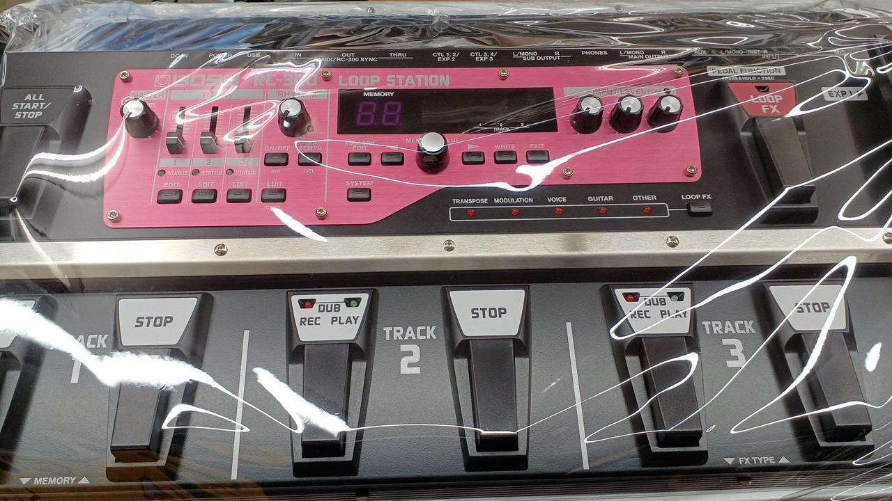 BOSS Model RC-300 Loop Station