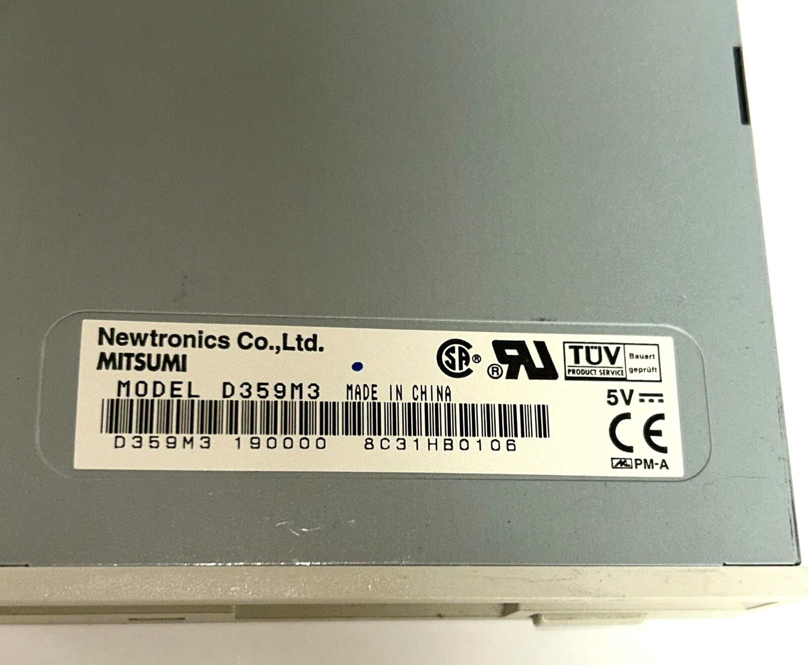 Newtronics Mitsumi Model D359M3 3 1/2" Floppy Disk Drive 34 Pin PATA UNTESTED