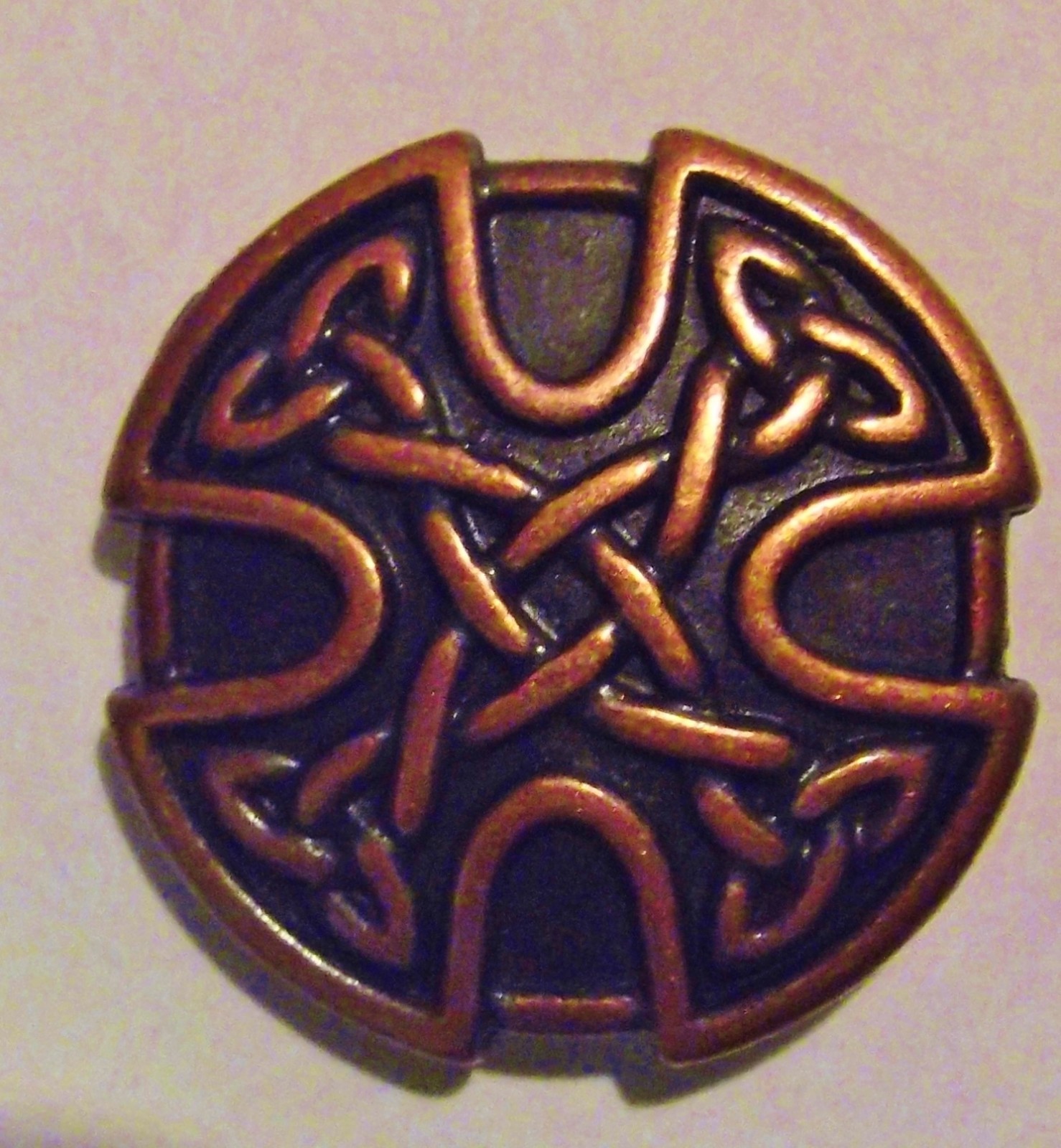 COPPER CELTIC CONCHO -  1 INCH - 25 MM - CELTIC KNOTS DESIGN * IRISH ------