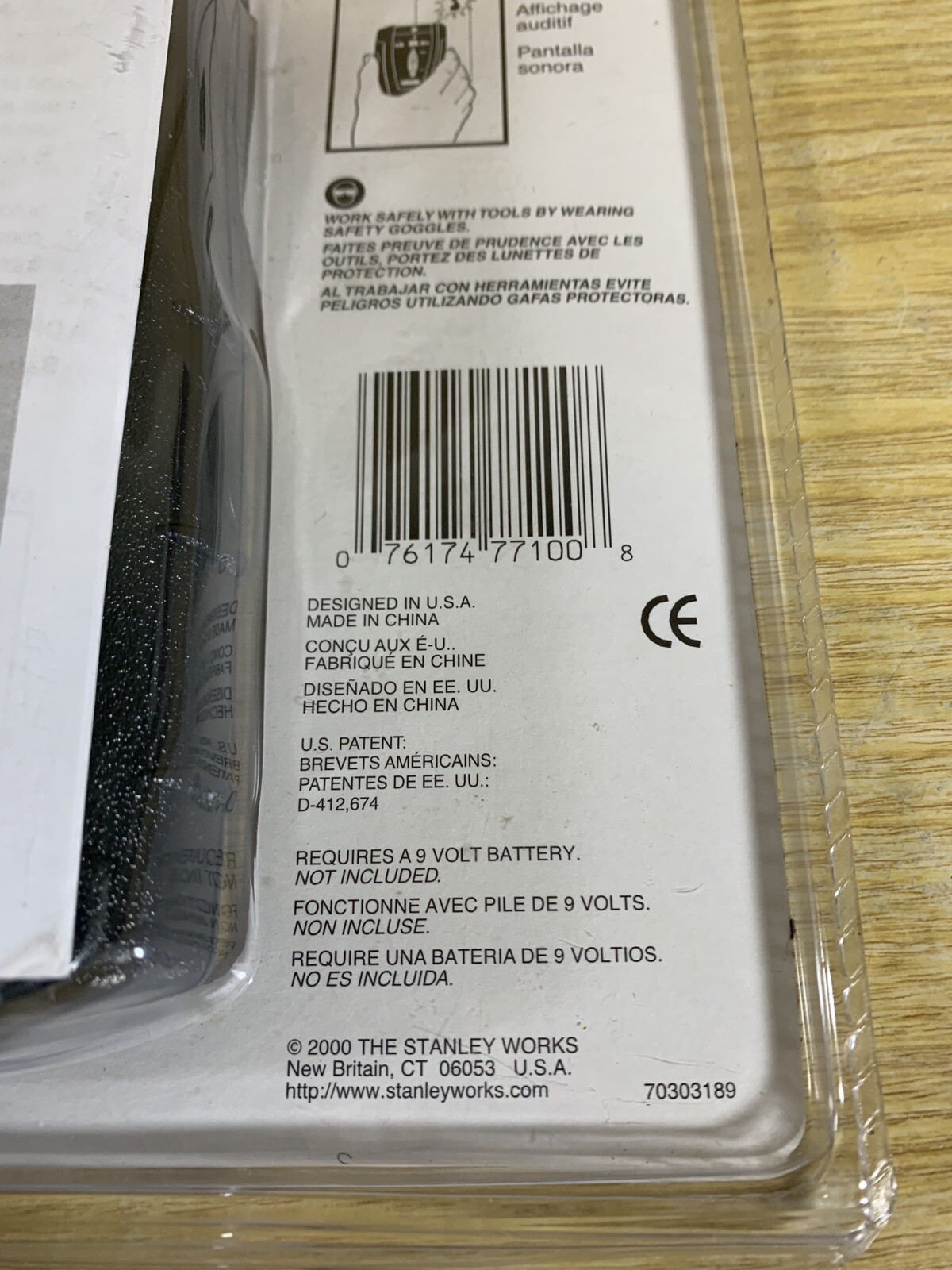 STANLEY INTELLISENSOR stud and joist locator #77-100.