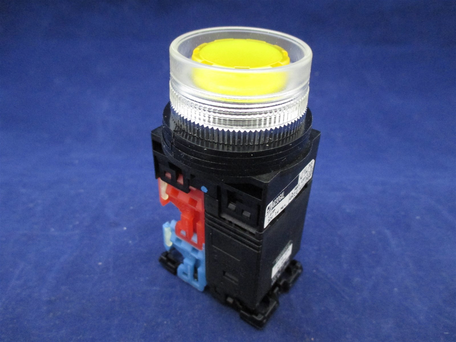 Fuji Electric AR30G4L-11L4Y Command Switch