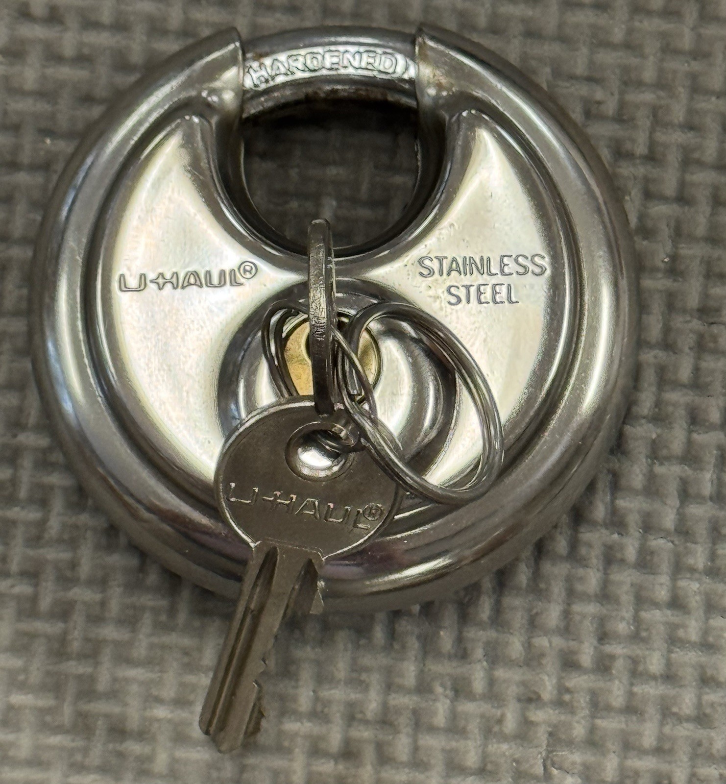 U-Haul Stainless Steel Disc Padlock Hidden Shackle Security Lock w Key
