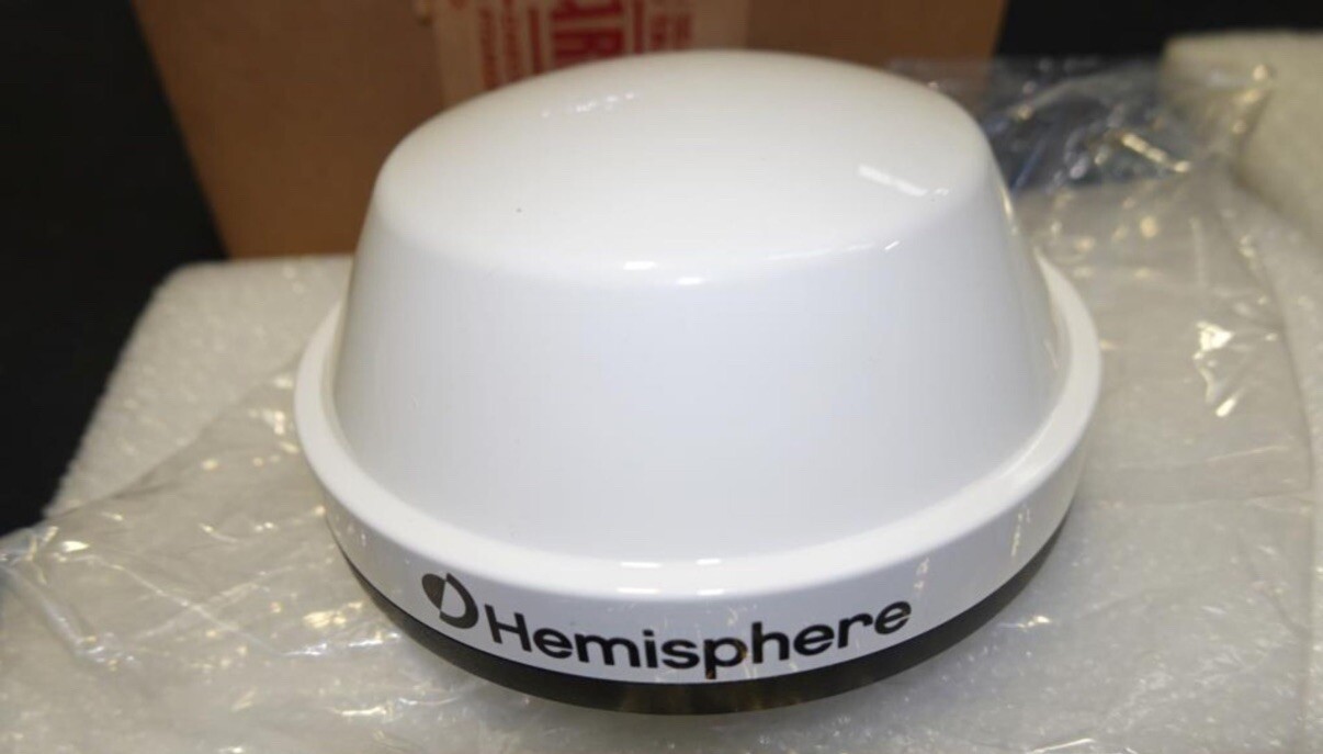 USA Seller Hemisphere A21 GNSS Antenna P/N: 940-2068-000 New Open Box