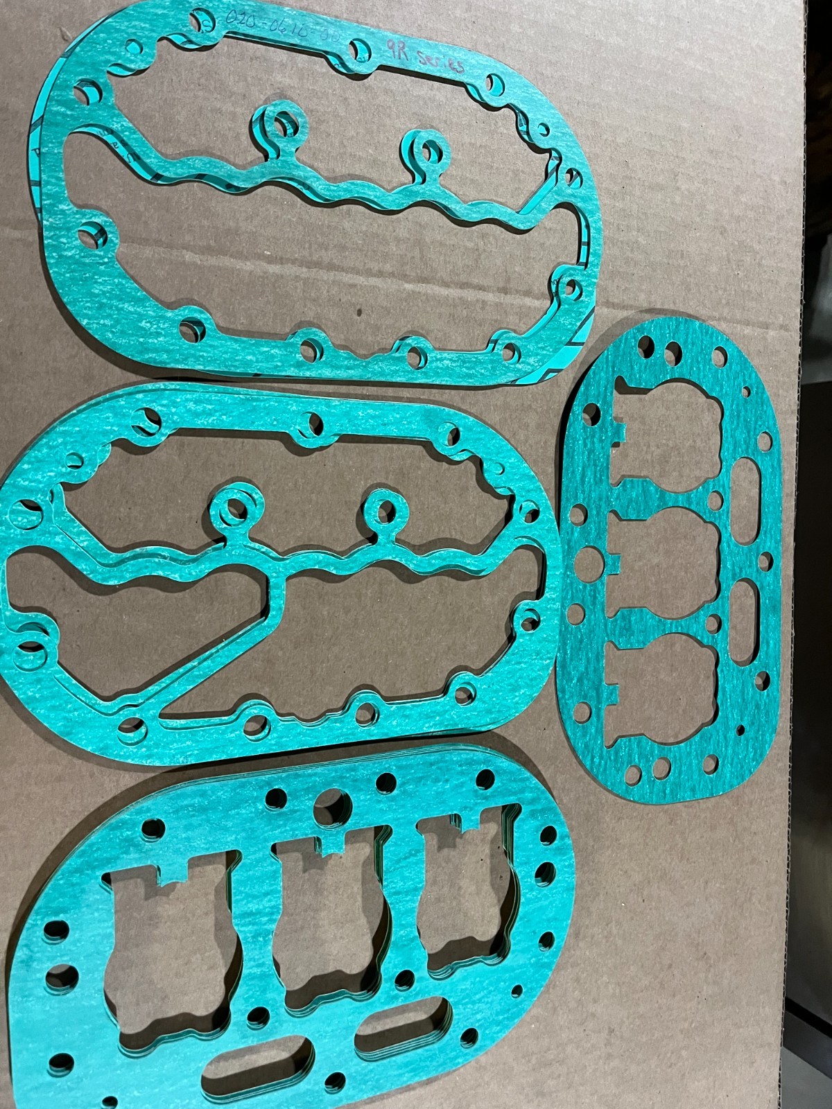 Copeland head gaskets for 9R series compressors. 18 total gaskets