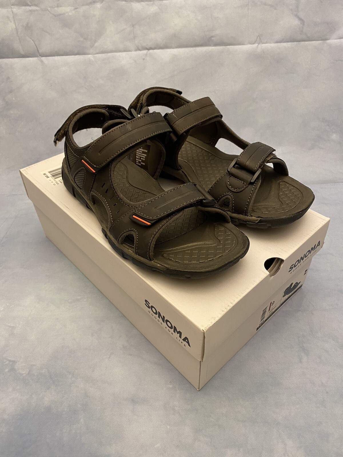 MENS SANDALS SZ 9 SO
