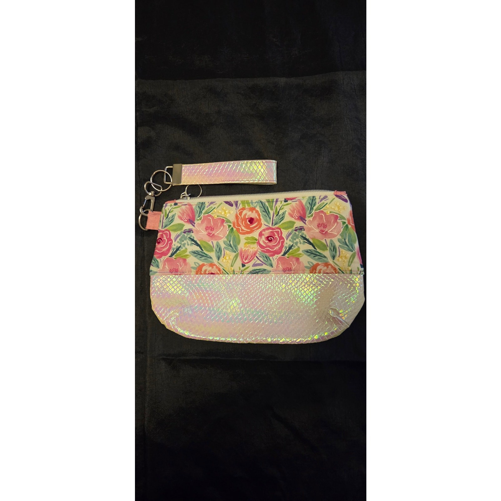 NEW Handmade Wristlet White Opalescent Vinyl Alligator Print Cotton Pink Flowers