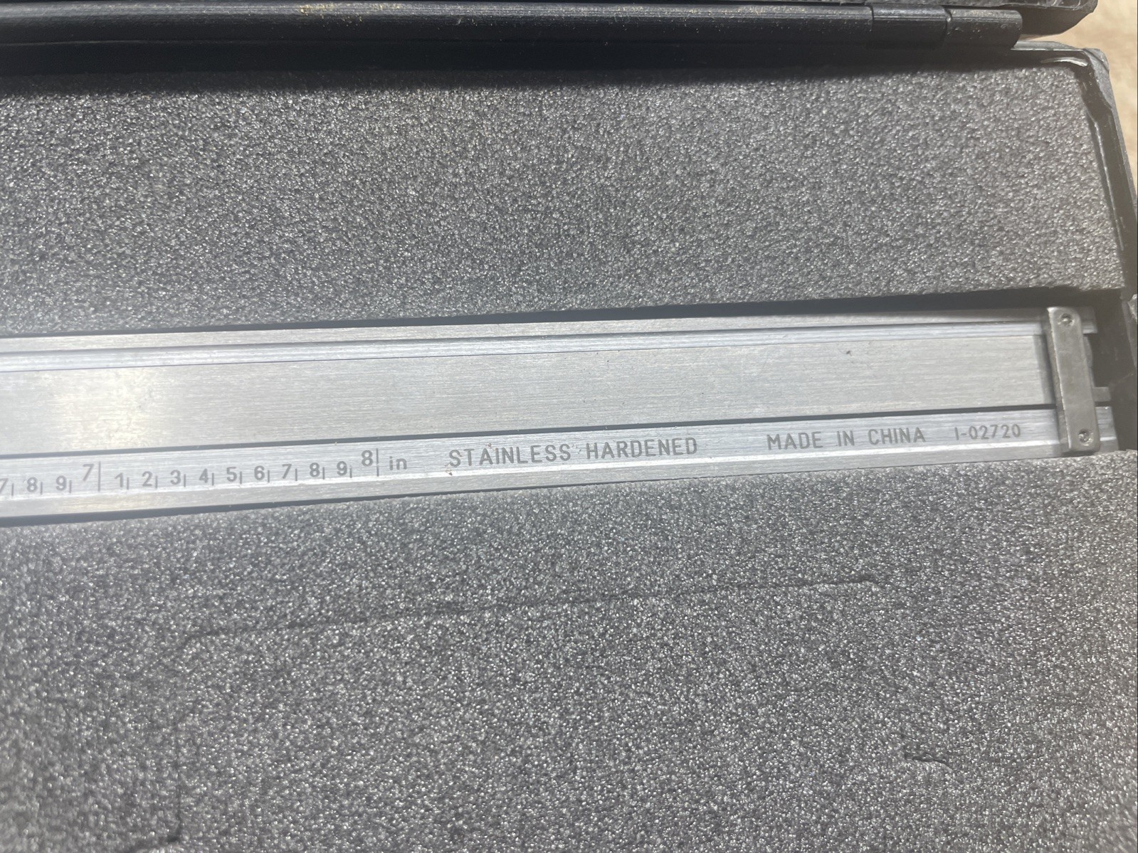 Dial Caliper Precision Machinist Tool in Foam Case Shock-Proof