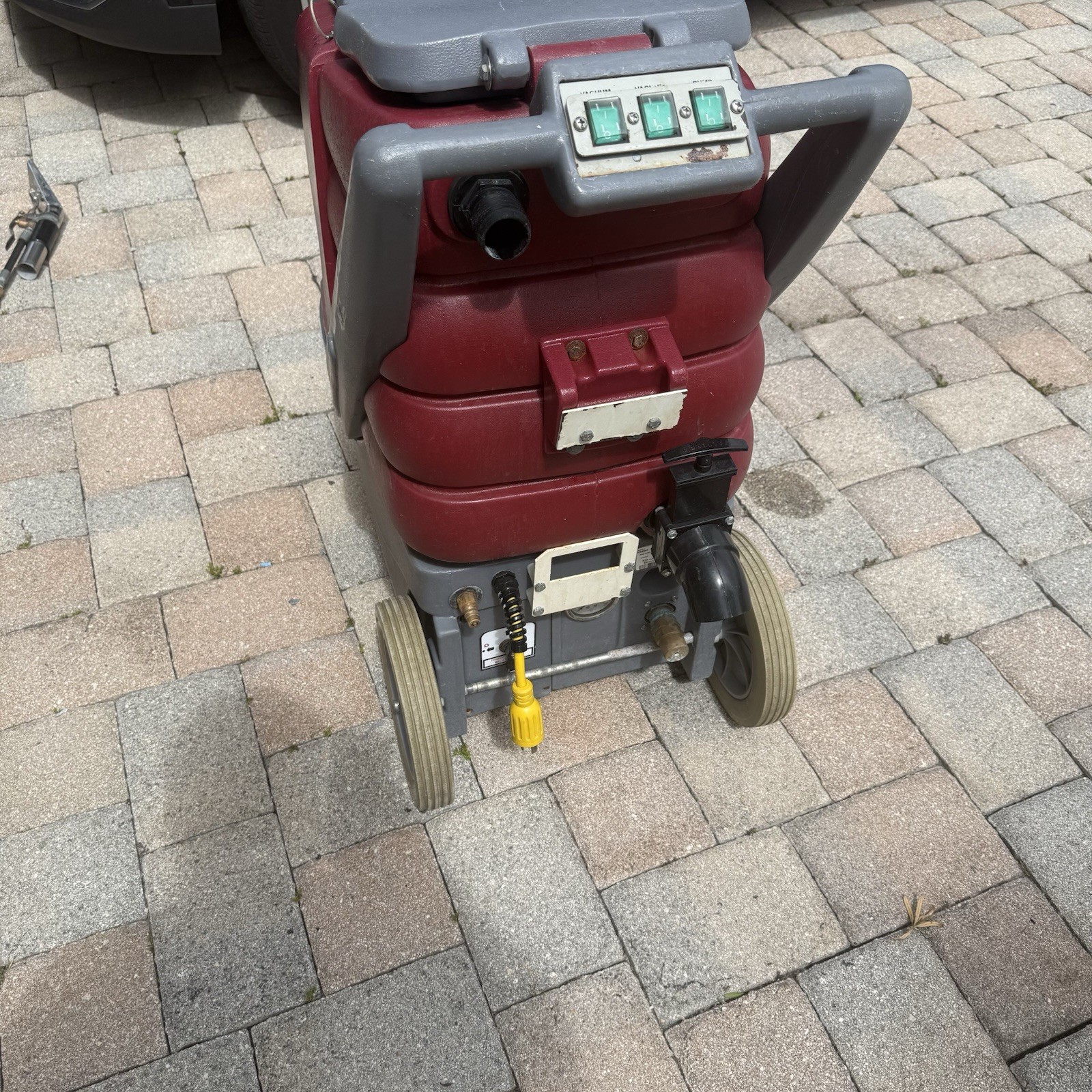 MINUTEMAN - RC100 - Carpet Extractor - RUSH Series