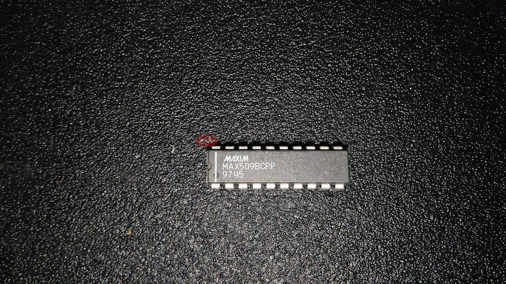 Maxim MAX509BCPP 8-Bit Quad R-R DAC PDIP20 X 1PC