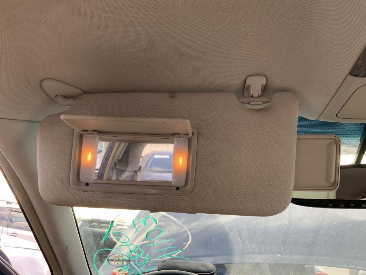Driver Sun Visor Illuminated Dual Bulbs Fits 10-14 LEGACY 1411646