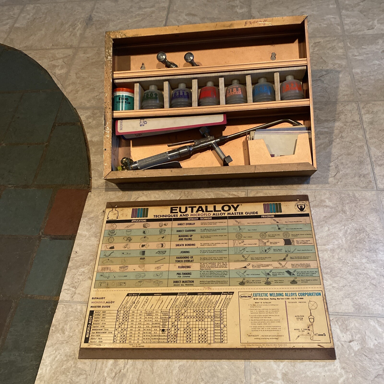 Vintage Eutectic EUTALLOY Torch And Alloy Powder Welding Kit With Nice Case