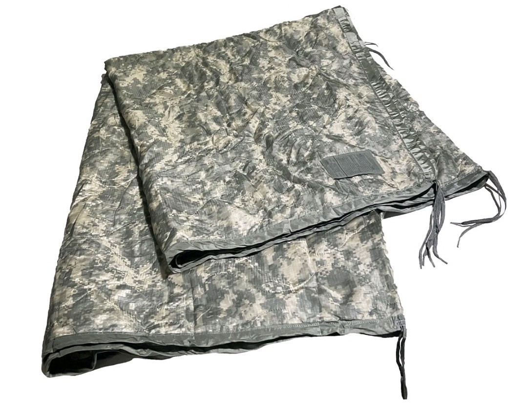Used US Army Poncho Liner Woobie ACU UCP Digital Camo Military Issue Blanket