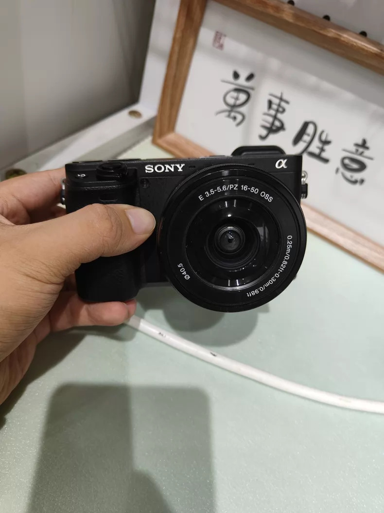 Sony Alpha A6400 Mirrorless 24.2MP 4K Digital Camera w/16-50mm Lens 100% Working