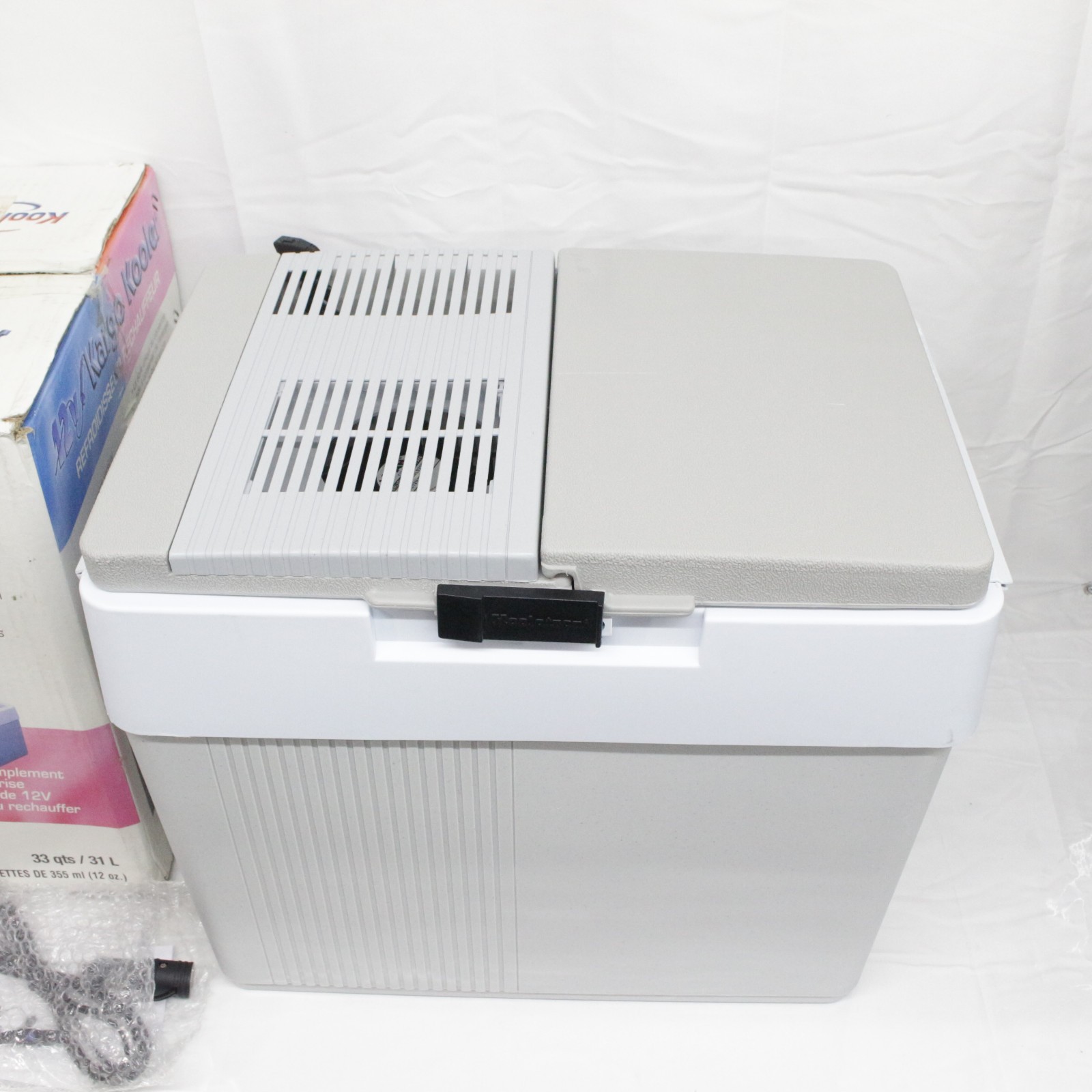 Koolatron Portable Car Cooler Warmer Iceless 12V 33 Quart 31 L White
