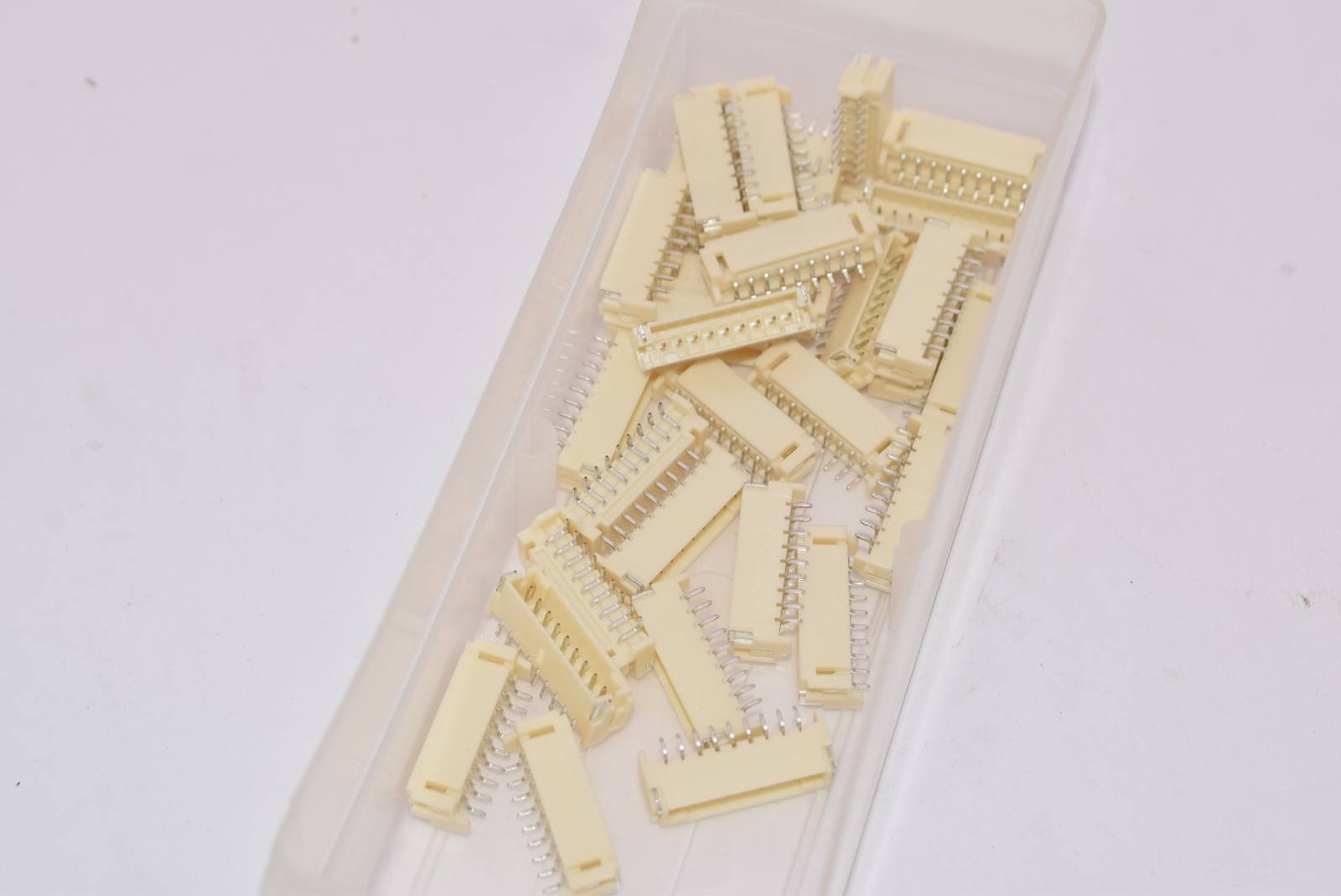 Lot of 32 NEW JST Sales America Inc. S9B-PH-SM4-TB(LF)(SN) CONN HEADER PH SIDE 9