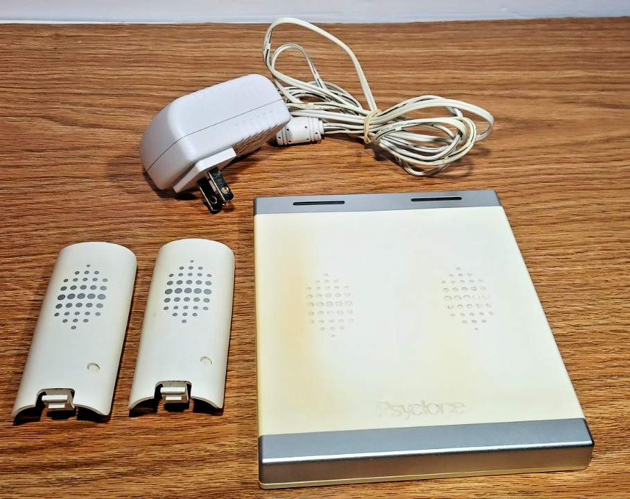 Psyclone PX 6502 Charge Station for Wii Rechargeable Batteries & Pad UNTESTED