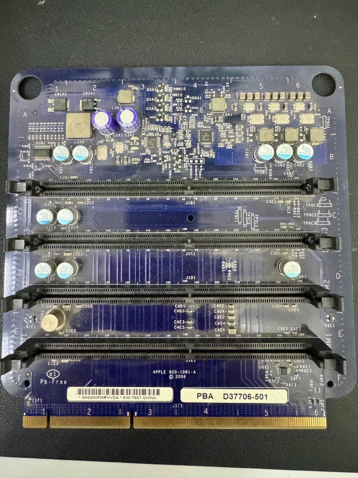 Apple Mac Pro 2006 Memory Riser Card 820-1981-A 630-7667 PBA D37706-501 Blue