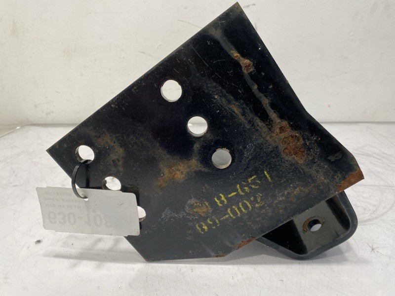 Cab Mount A1865189002 for Freightliner MT55 (630-10894)