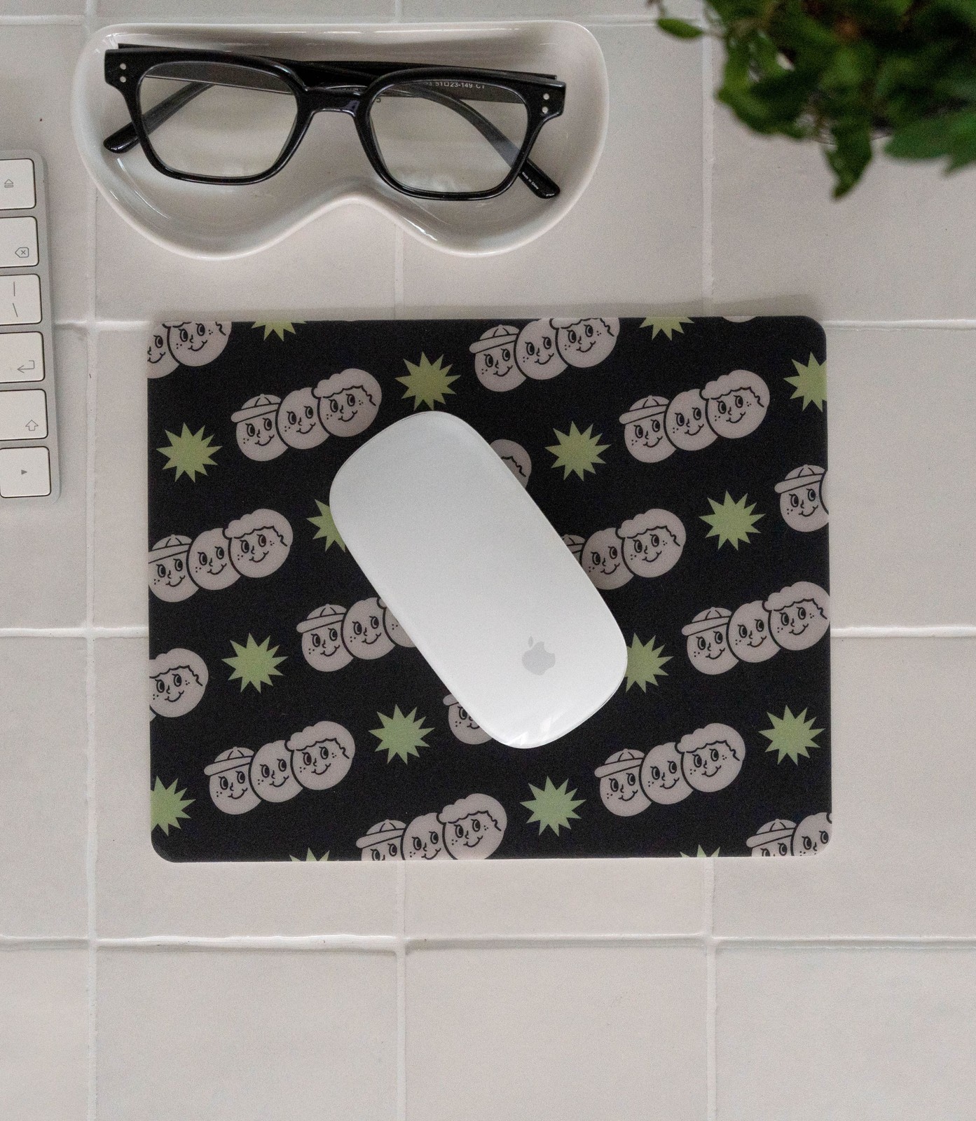 Oh, Lolly Day! Motnani Three Brothers Pattern Mouse Pad