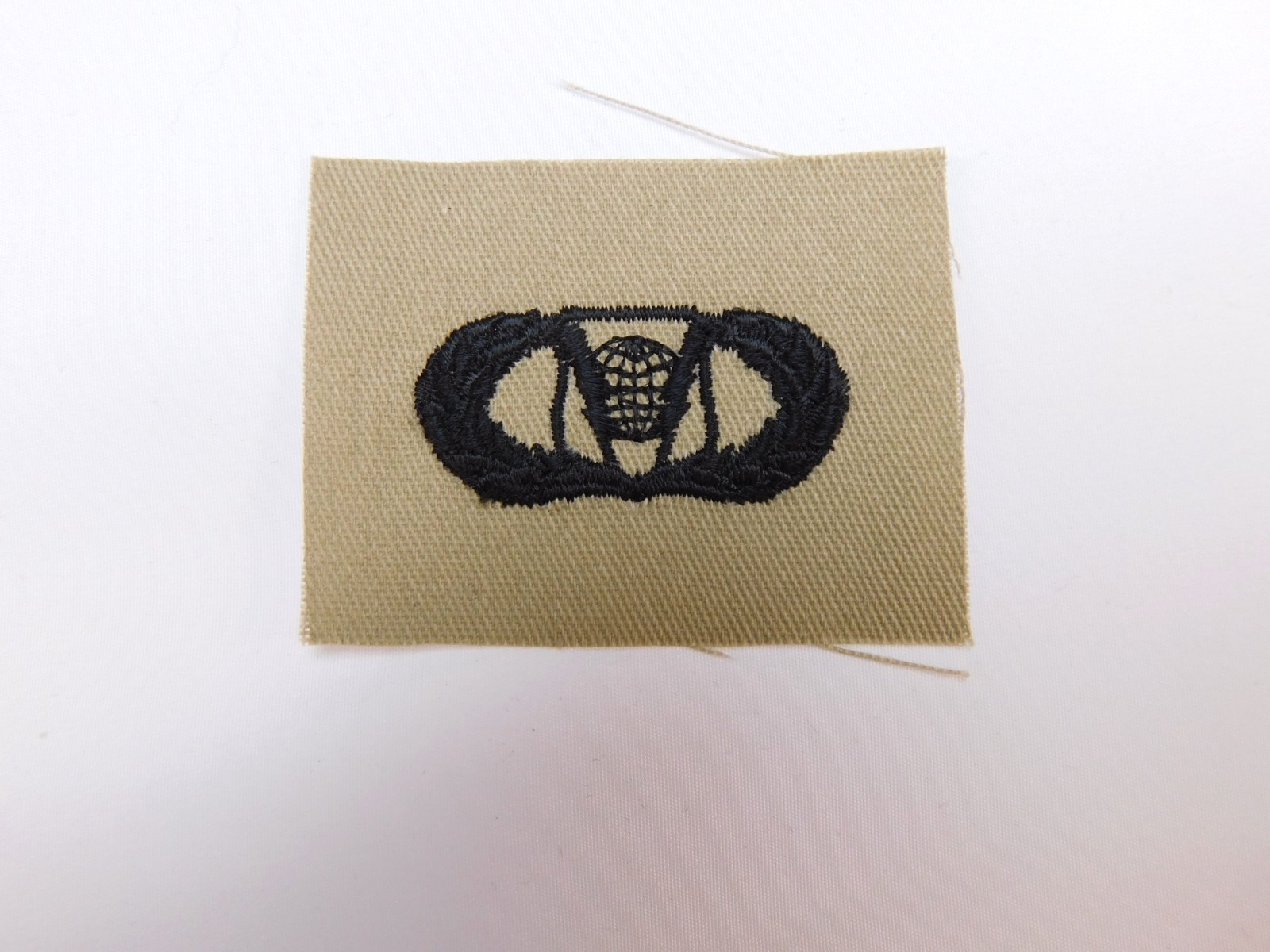 US Air Force USAF Basic Command & Control Badge Desert Tan DCU Patch Sew-On