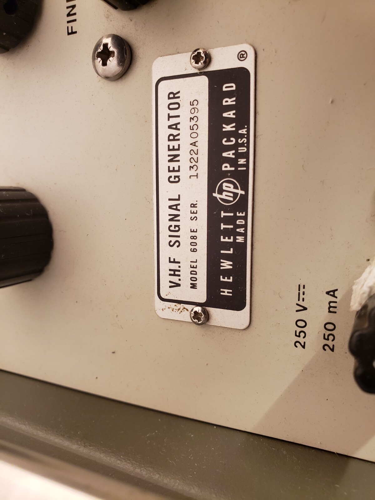 Vintage Hewlett Packard HP model 608E VHF Signal Generator **Nice Condition