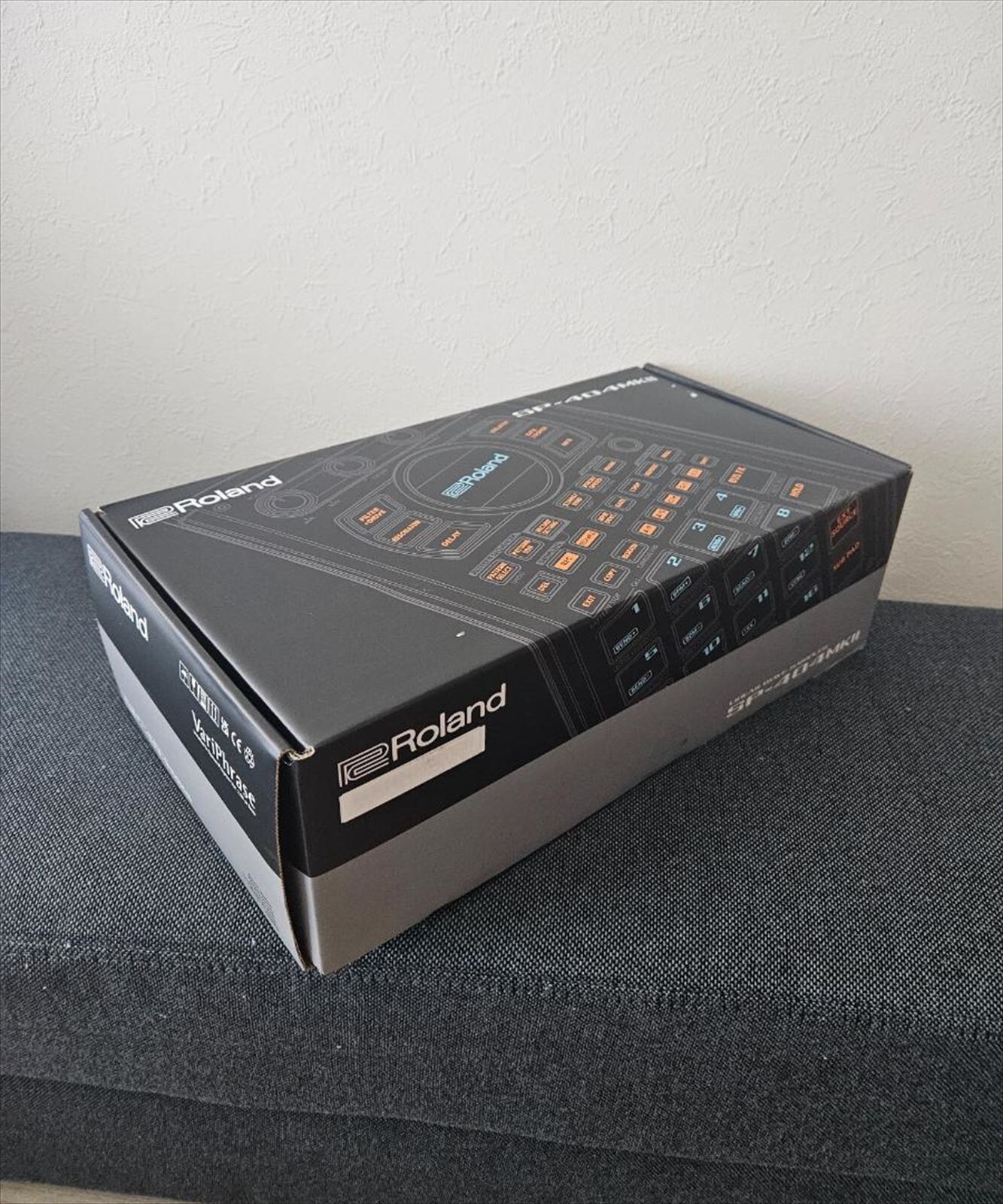 Roland SP-404MKII Creative Liner Wave Sampler & Effector Beatmaking Machine NEW