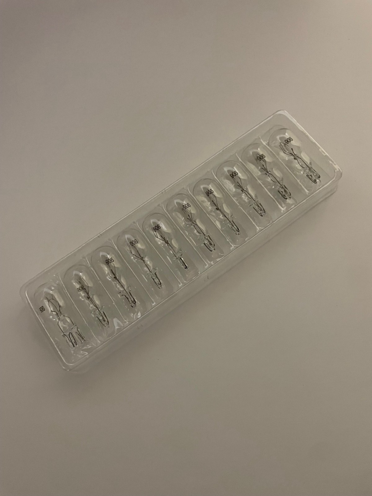 Box of 10 #906 Bulb Lamp Light Bulbs 13.5 Volt 0.69A